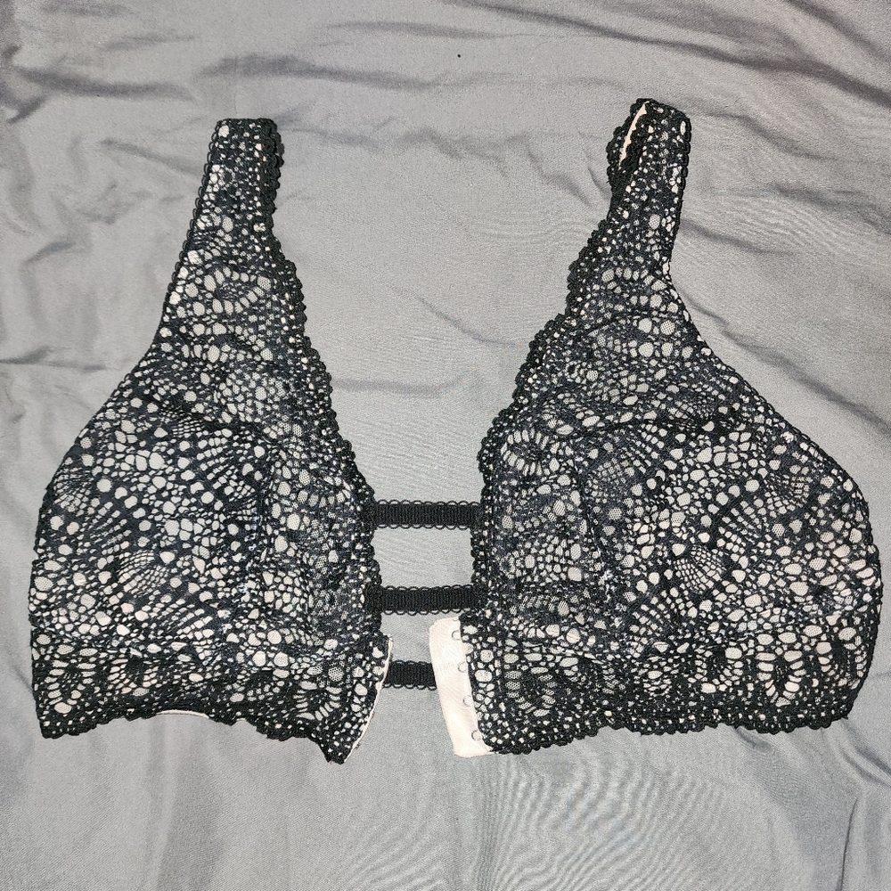 Black Front Clasp Bralette